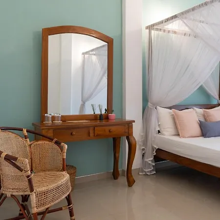 Rise - Bed & Breakfast Weligama Exterior photo